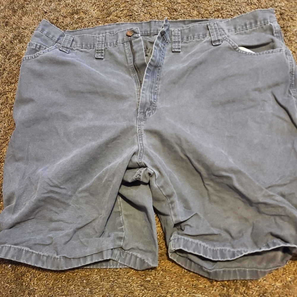 Grey wrangler cargo shorts 44